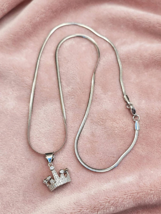 Silver Crown Necklece For Girls-Dimond Queen Crown Pendant Anti Tarnish
